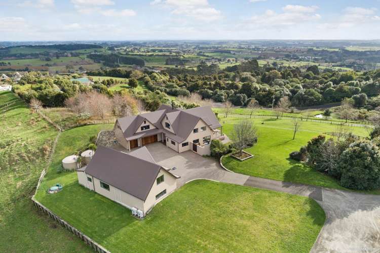 35 Matthew Whitford Drive Bombay_5