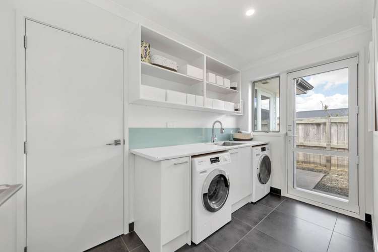 7 Artists Avenue Beachlands_34