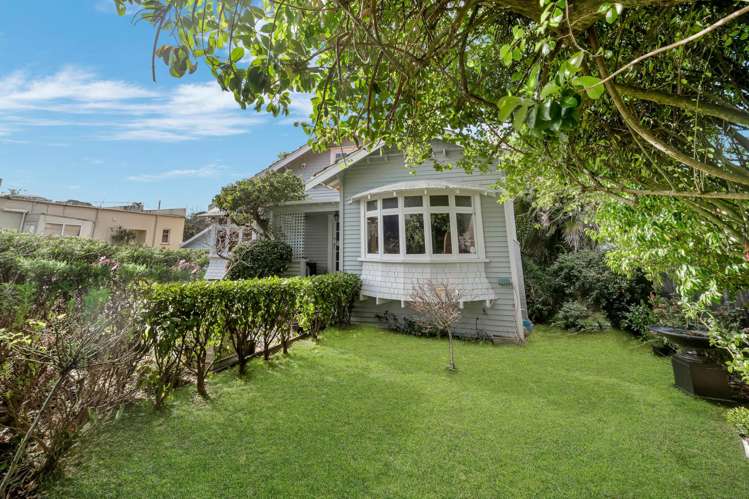 924 Mount Eden Road Three Kings_20