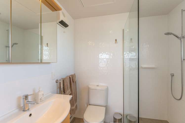 16/4 Seaview Road Paraparaumu Beach_9