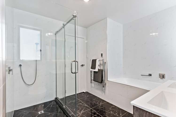 8 Renata Crescent Te Atatu Peninsula_26