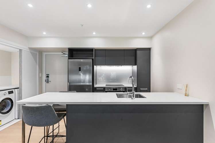 G04/69E Hall Avenue_0
