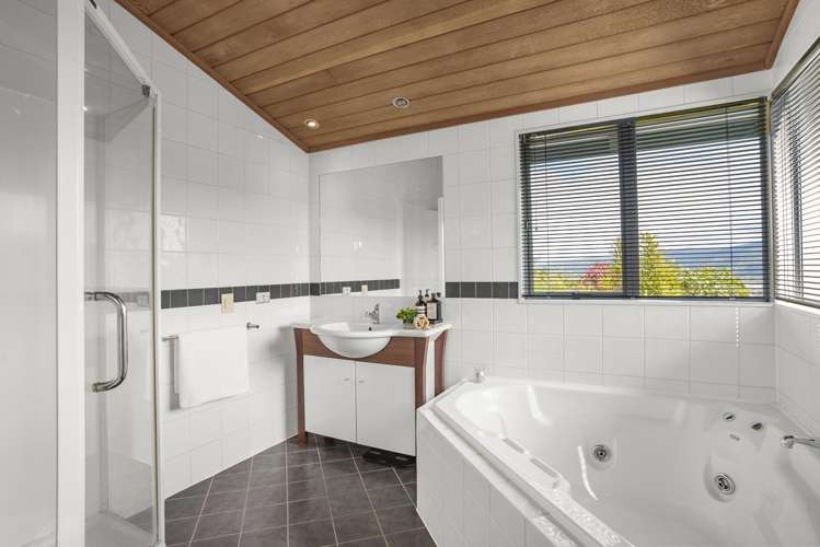 36 Seymour Grove Kingsley Heights_21