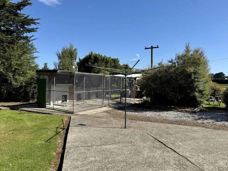 300 Moulson Street Tisbury_37