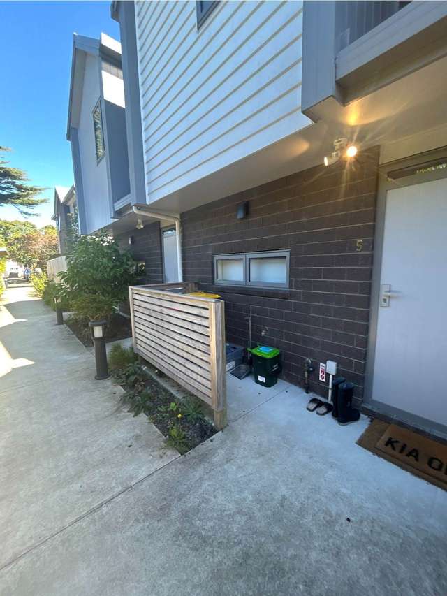 Moor Avenue Te Atatu Peninsula_1