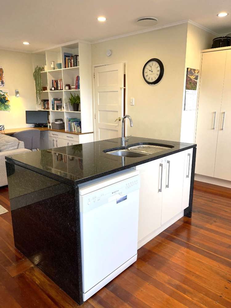 1/25a Pleasant Street Onehunga_12