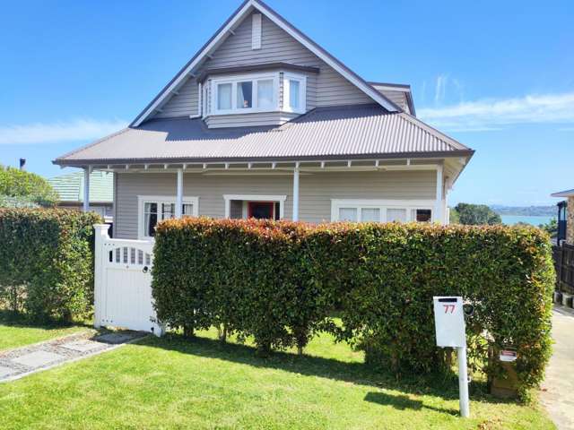 Charming 5 bedrooms at Bucklands Beach