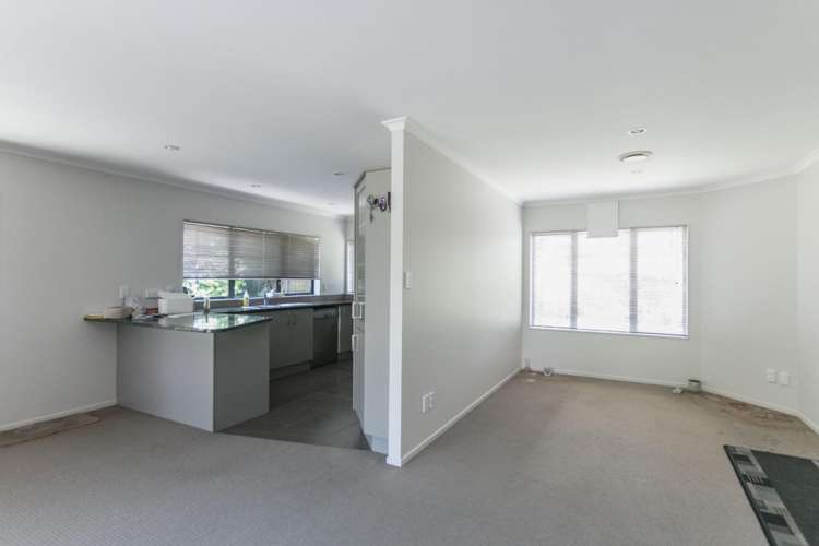 94 San Marino Drive West 11401_2