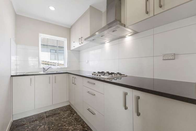 44 Kokako Rise Papakura_9