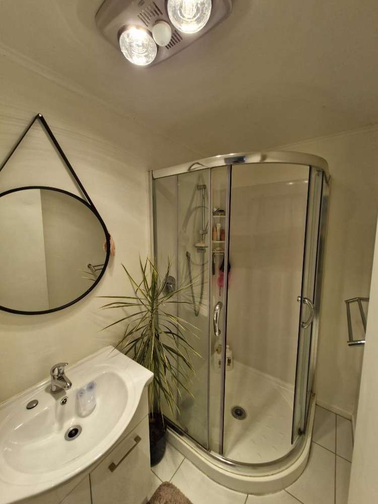 119 Eskdale Road Birkdale_13