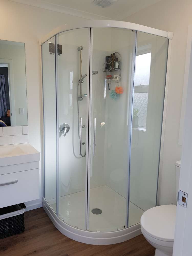 31b Grimsby Grove Wainuiomata_8