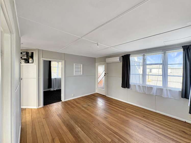 15 Pratt Avenue 1207_2