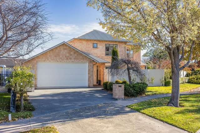Stunning Family Home Overlooking Reserve