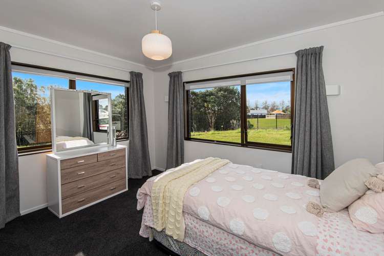 10 Rock Ridge Drive Kamo_12