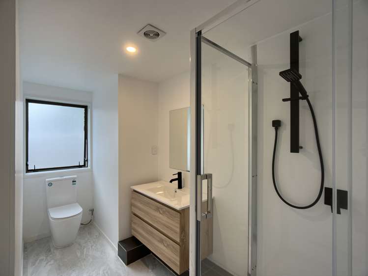 8 Rapallo Place Farm Cove_7