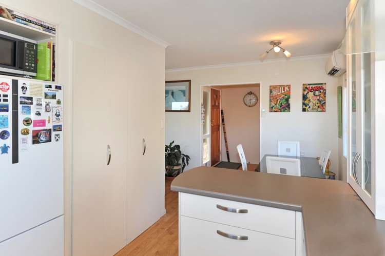 2/8 Penzance Street Marybank_3
