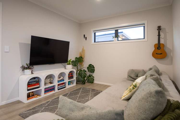 24 Marine Parade South Foxton Beach_23