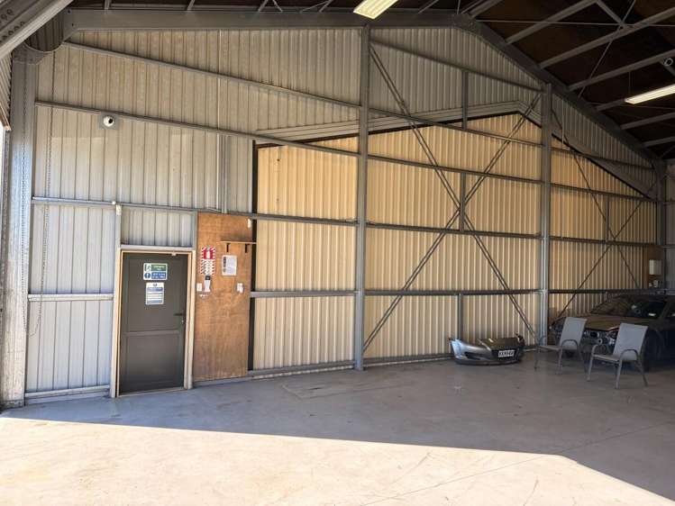 8A Swans Road Bell Block_7