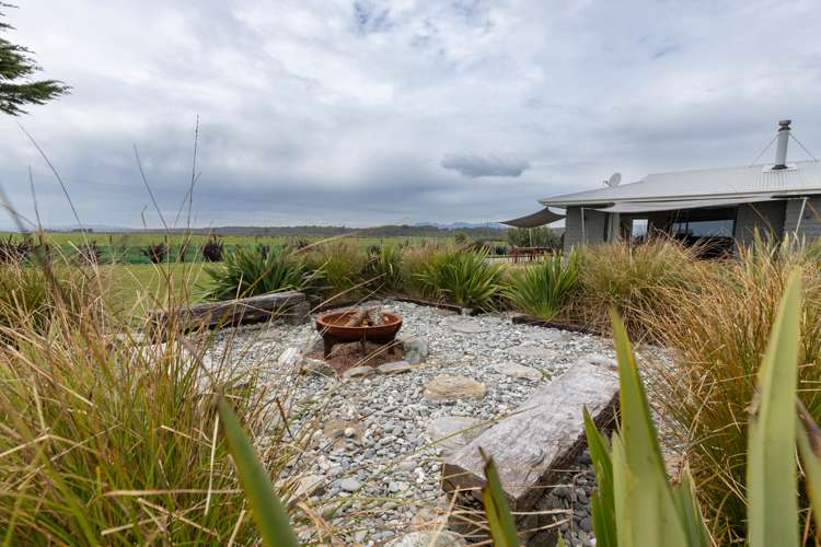 52 Greyhound Road Hokitika_21
