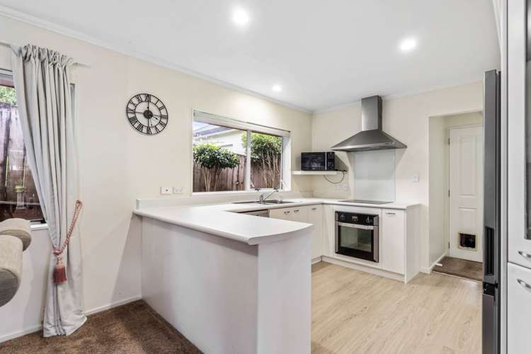 2/21 Stewart Gibson Place Manurewa_7