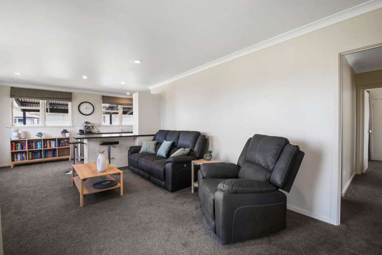 14 Gill Crescent Redwoodtown_6