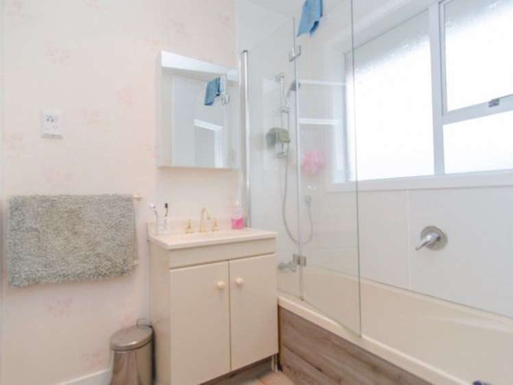 26 Marchwiel Street Marchwiel_16