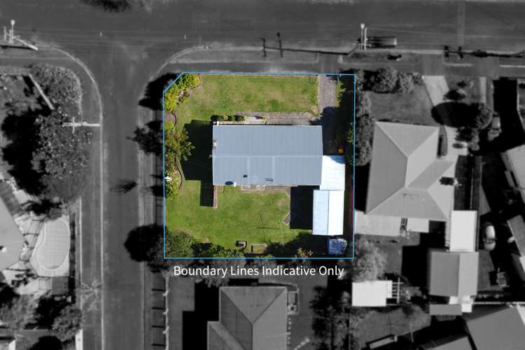 16 Carlyle Avenue Chartwell_1