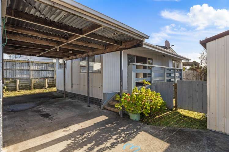 297 Massey Road Mangere East_13