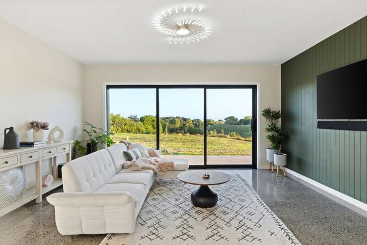 74 Scarlys Way Okitu_9