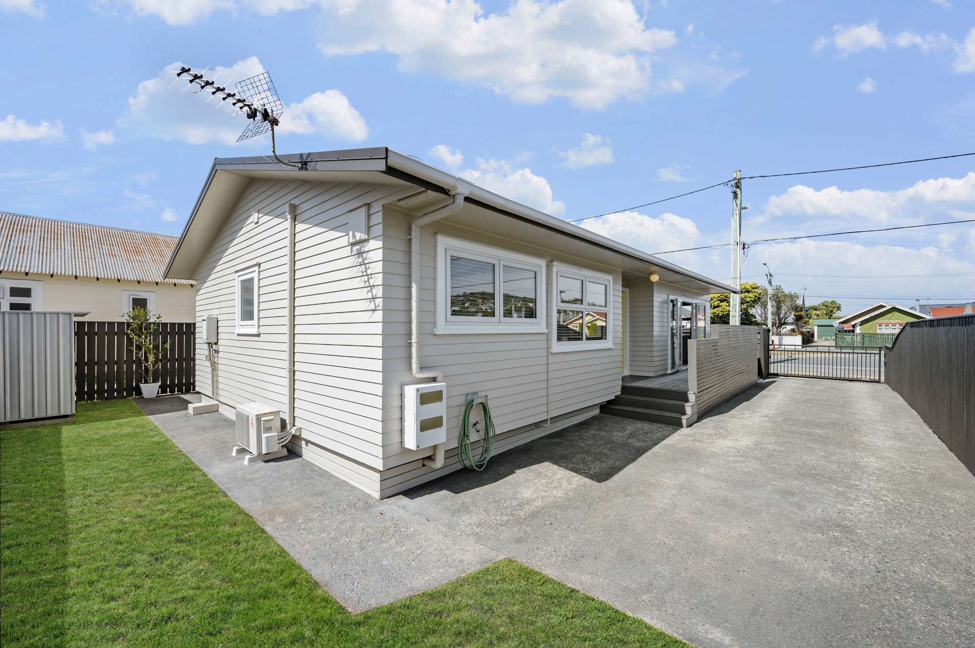 143a Rongotai Road Kilbirnie_0