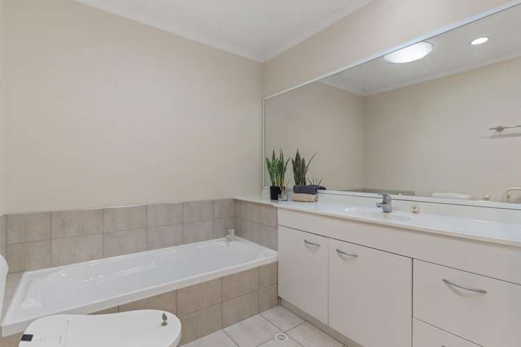 11 Fernbrook Close Burswood_10