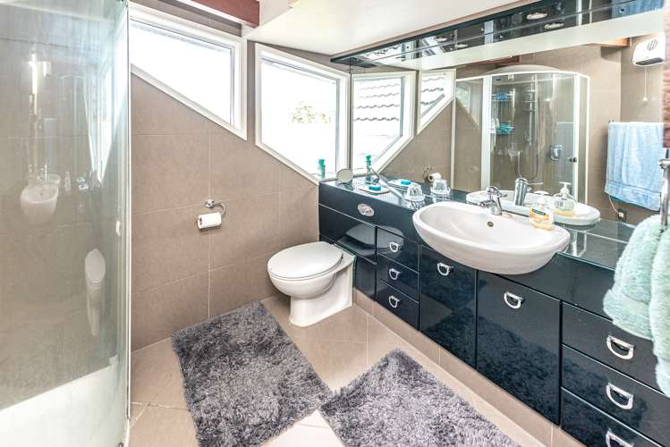 2 Burtts Road Durie Hill_3