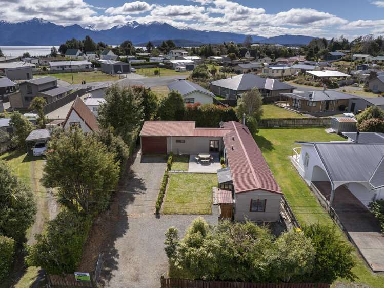 13 View Street Manapouri_24