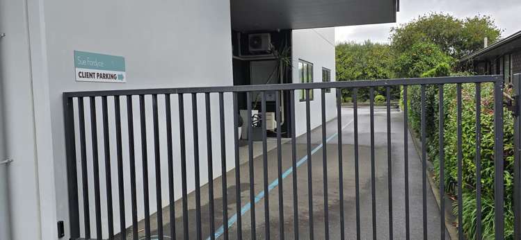 324 Broadway Avenue Palmerston North_4