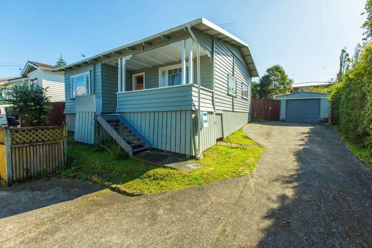 33 Hutchinson Avenue New Lynn_1