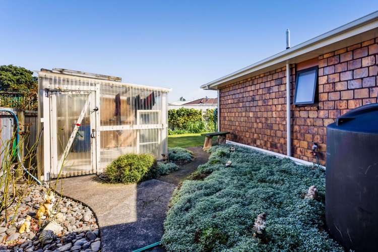 69 Egmont Street Hawera_28