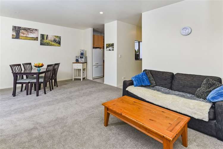 2/36 Fields Parade Oteha_23