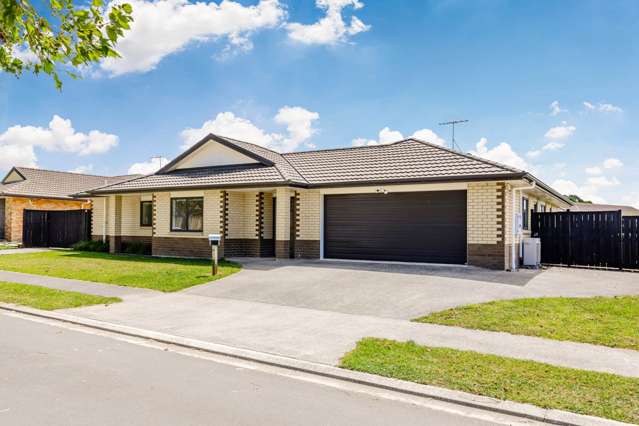 33 Belcoo Crescent East Tamaki_1