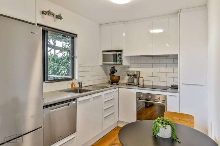 64 Otitori Bay Road Titirangi_25