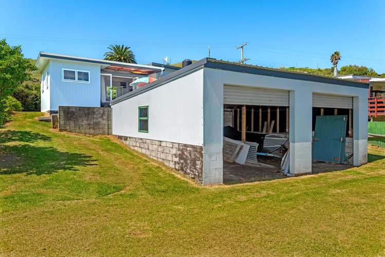 118 Newcastle Street Māhia_18