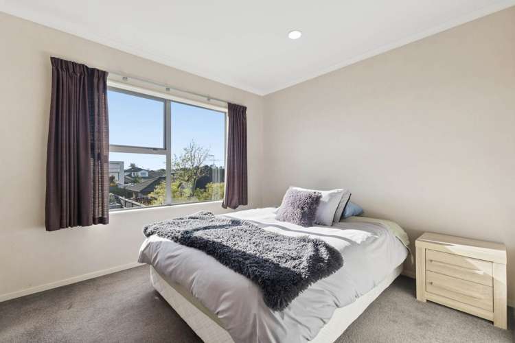 8 Allerton Place Wattle Downs_13