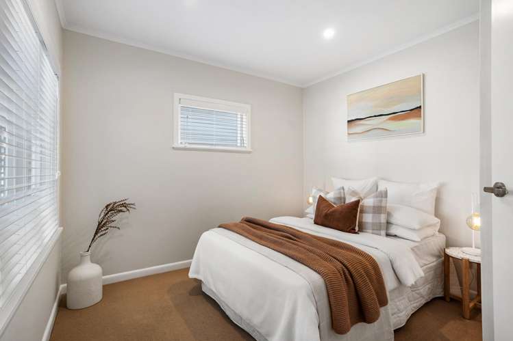 57 Onewa Road Northcote_12