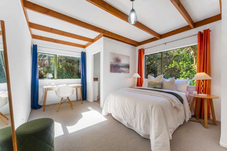 281 Huia Road Titirangi_10