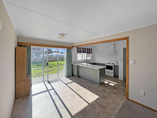 8 Mark Perreau Place 1206_3