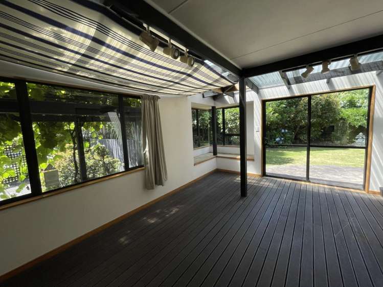 7 Johnston Place 1185_8