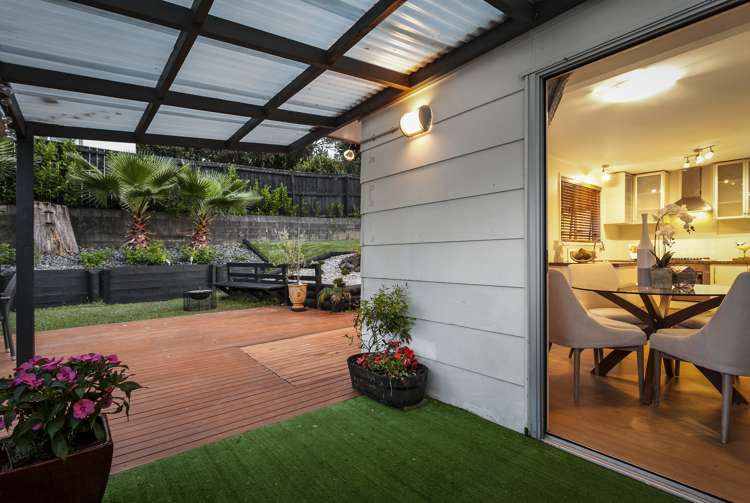 6 Lemnos Place Titirangi_15