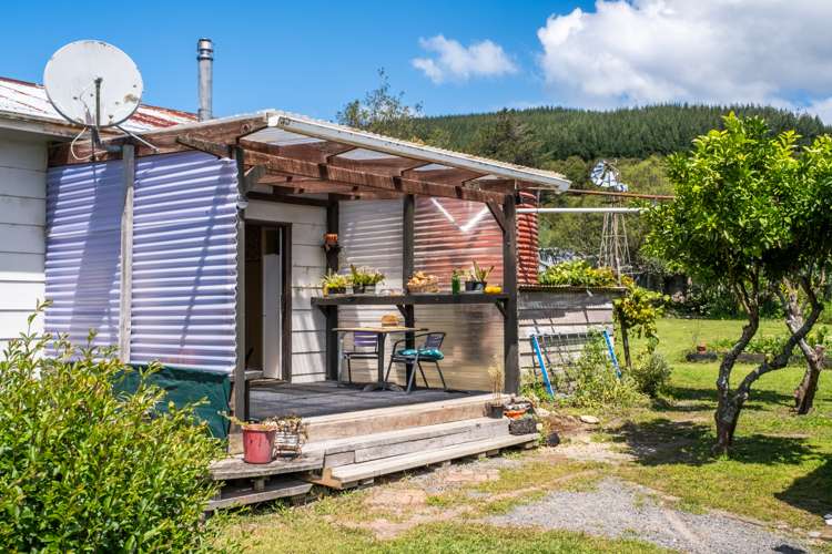 21 Mangaharei Street Ruatoria and Surrounds_5