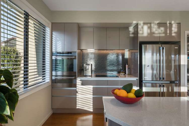 16 Carnoustie Place Aongatete_13