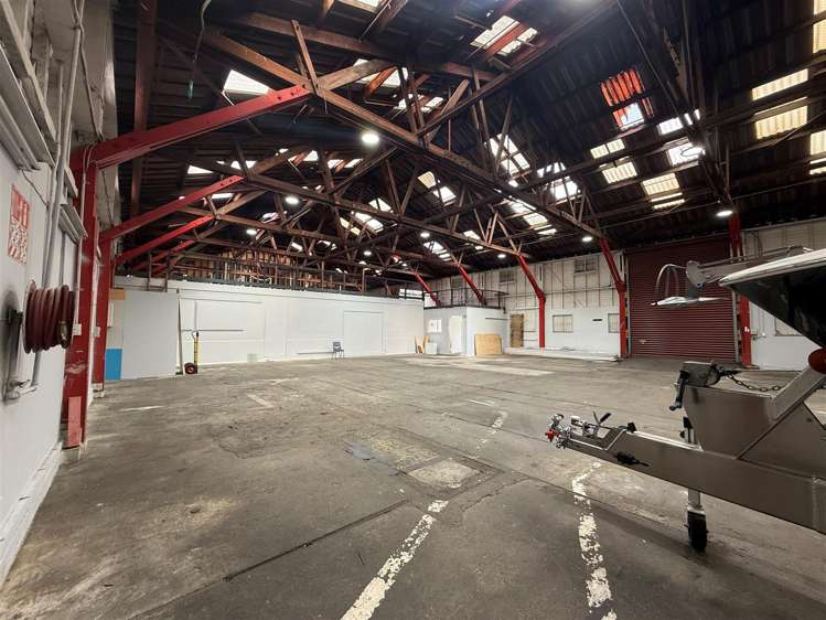 115 Gracefield Road Gracefield_2