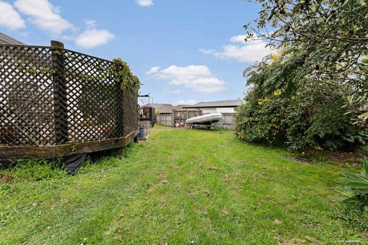 32 Sunningdale Street Wattle Downs_16